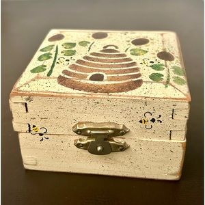 Beehive Trinket Box